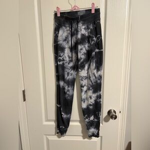 Lululemon blue tyedye joggers